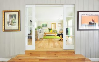 warm and inviting modern vertical shiplap in modern home with hardwood floor. hardwood floor installation Freeport NY